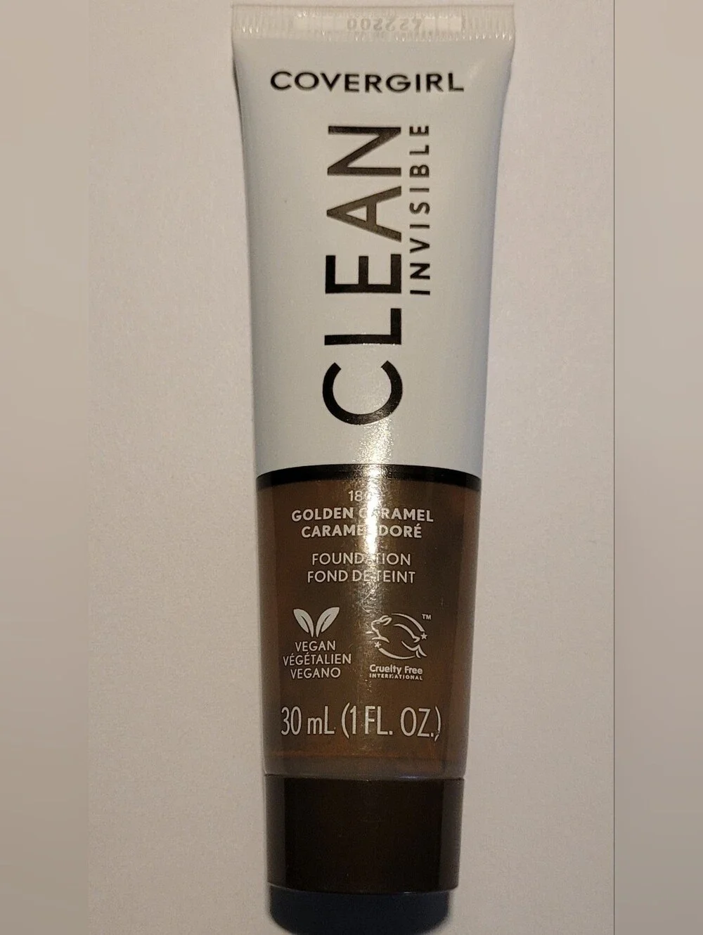 COVERGIRL Clean Invisible Foundation – Golden Caramel